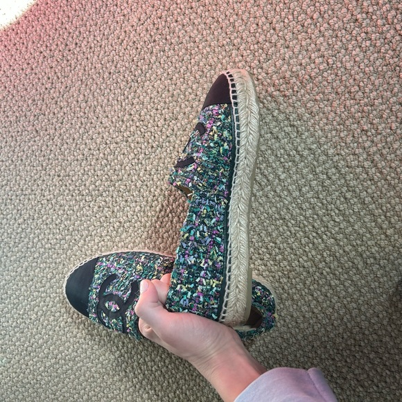 *SOLD* Chanel Rainbow Tweed Espadrilles size 38 - Picture 6 of 6